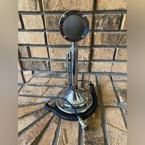 Microphone